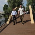 На Оболоні відкрили Вільнюський сквер і місток: новий простір для відпочинку в Києві
