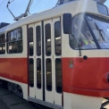 Після атаки на трамвайне депо в Києві пошкоджено 42 вагони: запущено тимчасові автобуси