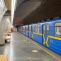Чому поїзди метро Києва не залишають на станціях на ніч: пояснення метрополітену