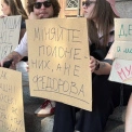 Українець створив онлайн-галерею протестних плакатів: на сайті вже понад 1100 «картонок»