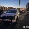 У Києві чоловік із ножем пограбував АЗС на Броварському проспекті: його затримали