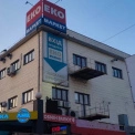 У Києві за пів року демонтували понад 3,2 тисячі незаконних вивісок