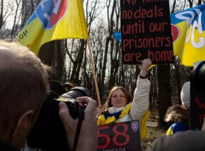 У Києві відбулася акція біля посольства США: протестувальники вимагають звільнення полонених