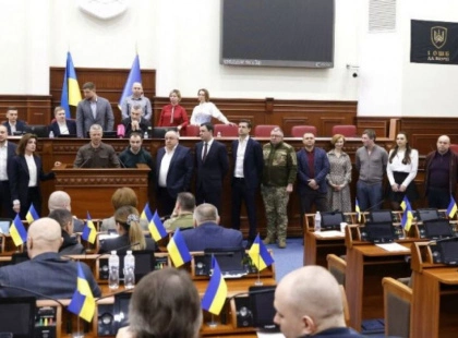 Скандал у Київраді: чому депутати блокують трибуну вдруге?