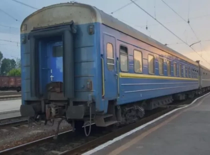 Трагедія на даху електрички в Києві: підліток отримав важкі опіки