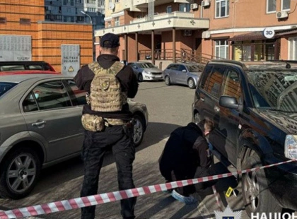 Стрілянина у Києві: на Оболоні чоловік вистрілив знайомому в голову — його затримали