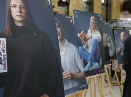 У ТРЦ Gulliver презентували фотопроєкт «Спорт читає»: коли чемпіони надихають книгою