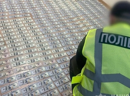 Кокаїн, зброя і пошта з-за кордону: як у Києві викрили масштабну нарколабораторію