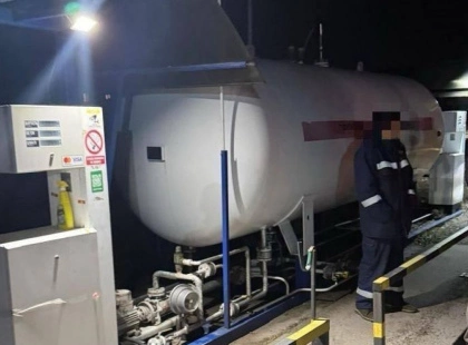 На Київщині організатор нелегальної АЗС збував контрафактне пальне