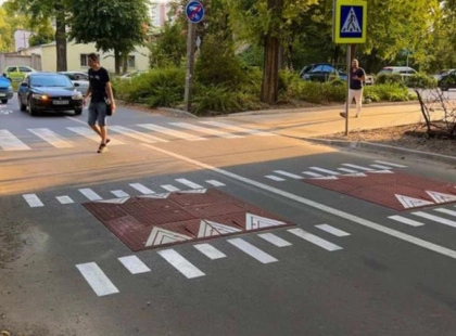 Чому Київ відмовився від «берлінських подушок», але встановлює заборонені «лежачі поліцейські»