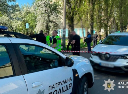 Стрілянина в Києві: чоловіка знайшли пораненим на вулиці