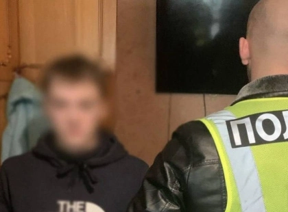 У Києві затримали 18-річного наркоторговця у Святошинському районі