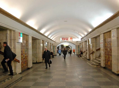 Трагедія в київському метро: чоловік загинув, потрапивши під поїзд на станції «Хрещатик»