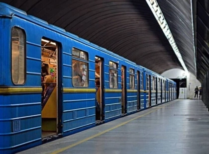 Оплата банківською картою в київському метро відновлена: що потрібно знати