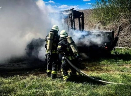 Полум’я в полі: на Київщині загорівся трактор під час роботи