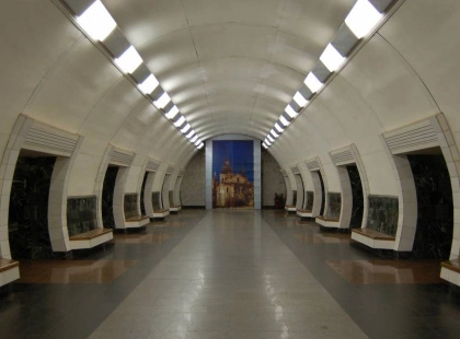 На станції метро "Дорогожичі" в Києві знайшли тіло чоловіка: подробиці