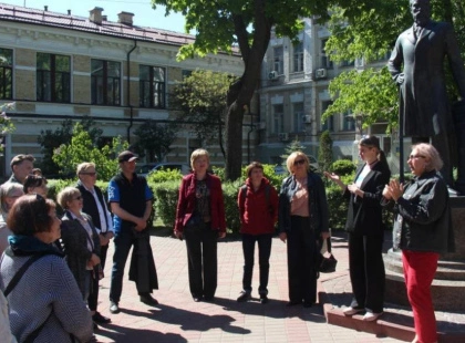 У Києві провели театралізовану екскурсію для людей із порушеннями слуху