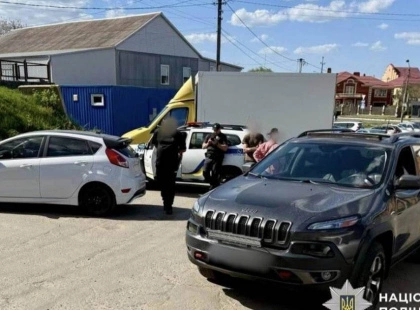 У Тетієві водій Jeep збив 79-річного чоловіка, здаючи назад