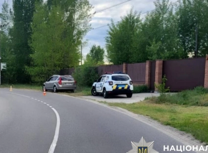 Мотоцикліст врізався в електроопору на Київщині: подробиці ДТП