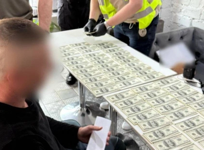 Київський аферист "продавав" дітей, щоб рятувати чоловіків від мобілізації