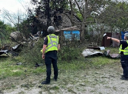 Дрони вдарили по Київщині: палаючі будинки й зруйновані авто