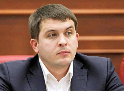 Родина чиновника КМДА збільшила сатки у 4 рази: що показала декларація