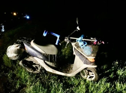Трагічна аварія на Київщині: пенсіонер загинув після падіння з мопеда