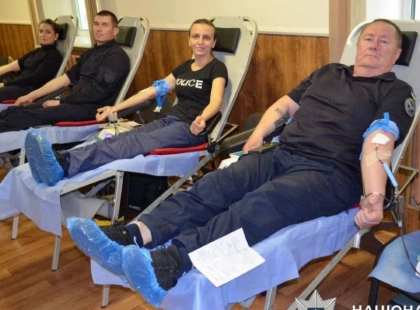 Поліцейські Київщини здали кров — тепер життя будуть врятовані