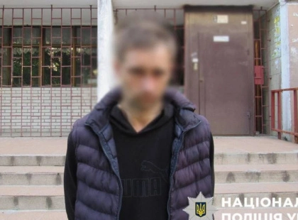 У Києві затримали «закладника» з метадоном: виявлено 220 доз