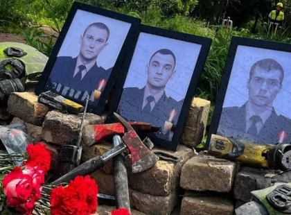 Сьогодні в Києві попрощаються з трьома рятувальниками, загиблими після ракетного обстрілу