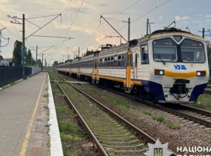 Трагедія на станції «Ірпінь»: жінка загинула під потягом