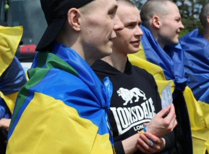 Сльози радості й обійми: українські герої повертаються з полону