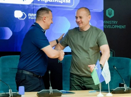 Пліч-о-пліч до перемоги: Білогородська та Соледарська МВА підписали угоду про співпрацю