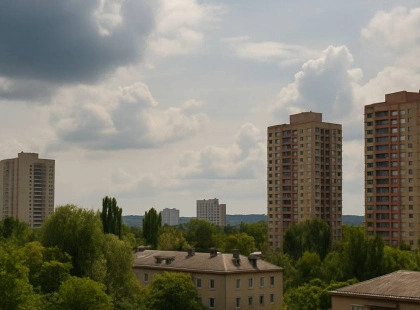 Потепління в Києві 14 червня: дощі та сонце змінюватимуть один одного