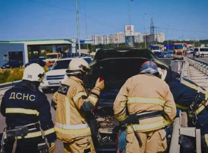 У ДТП в Ірпені рятувальники деблокували водія після зіткнення авто