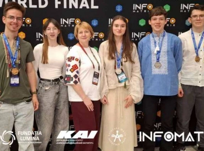 Київські школярі тріумфували на міжнародному ІТ-конкурсі Infomatrix-2025