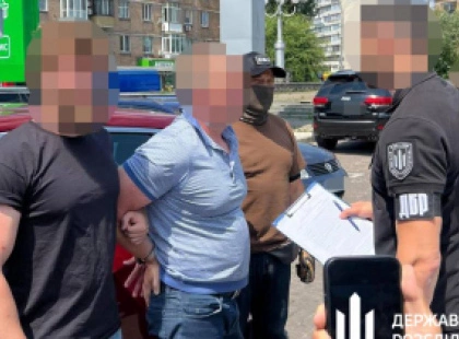 На Київщині податківець вимагав хабарі від підприємця: затримано "на гарячому"