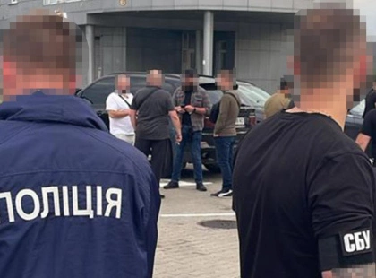СБУ та Нацполіція проводять безпекові заходи у Деснянському районі Києва
