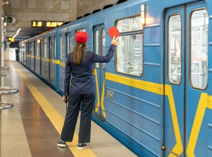 Метро у цифрах: мільйони киян, несподівані ремонти та виставка на «Золотих воротах»