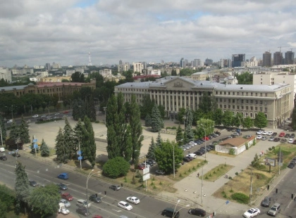 Рух Солом’янською площею буде обмежено: у Києві розпочинають нічні роботи з оновлення покриття