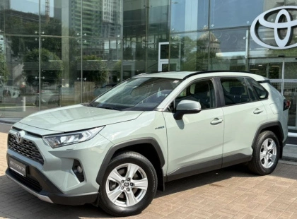 Toyota RAV4 з пробігом — кросовер, який не потребує компромісів