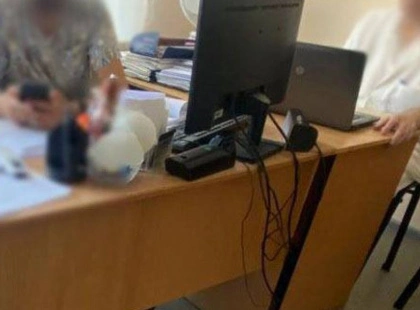 У Києві хірург прооперував пацієнтку з раком грудей: йому повідомлено про підозру
