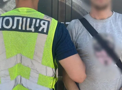Поліція Києва затримала подружжя, яке ховало наркотики у «магнітних закладках»