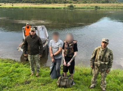 Втеча за кордон під час війни: в Україні хочуть карати криміналом