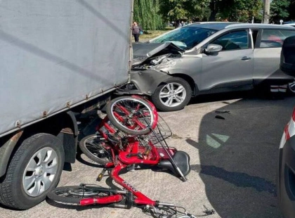 Смертельне ДТП у Подолі: Hyundai збила 76-річного велосипедиста