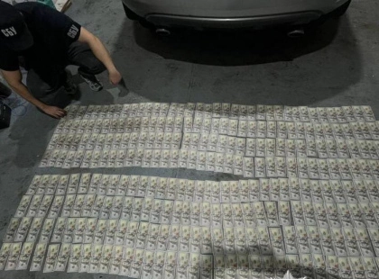 У Києві затримали чоловіка, який вимагав $30 тис. та погрожував підприємцю зброєю