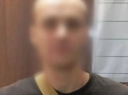 Підпал через конфлікт: у столиці затримали палія квартирних дверей