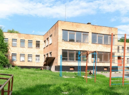 10 мільйонів на оновлення: у Сквирі ремонтують фасад та вікна гімназії “Перспектива”