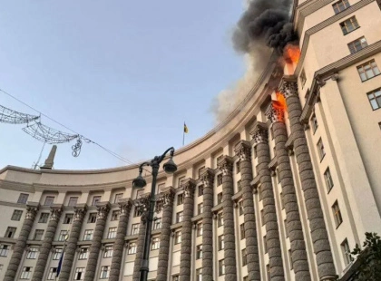 Будівля Кабінету Міністрів України постраждала від ракети «Іскандер-К»