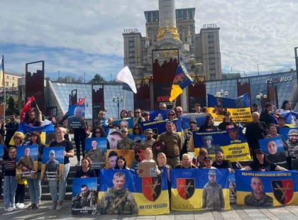 «Наші ще не вдома»: на Майдані пройшла акція на підтримку полонених і зниклих військових